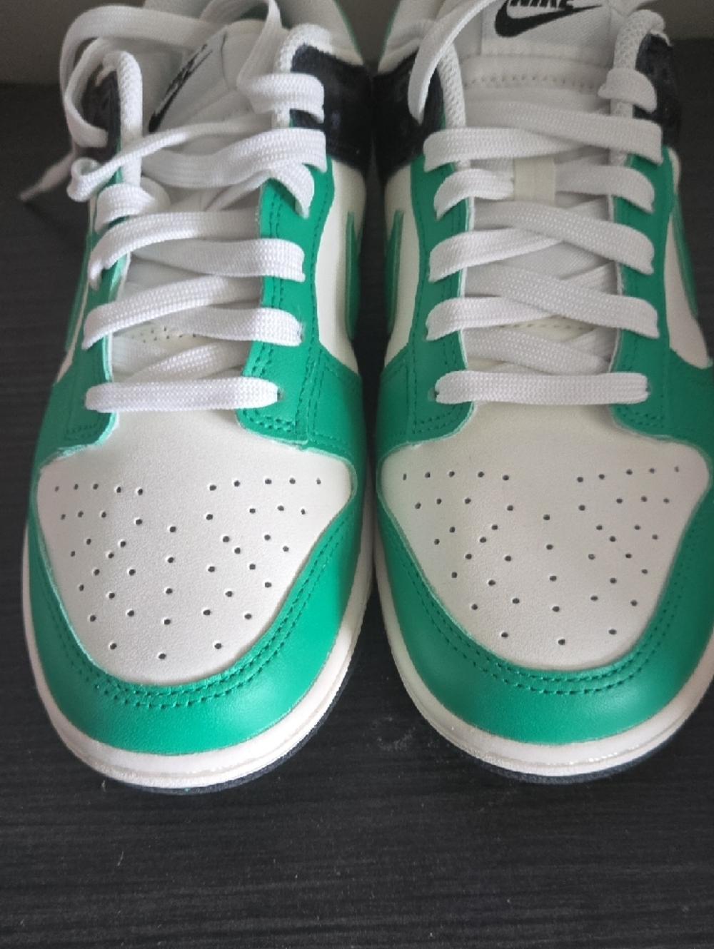 Nike Dunk Low Celtics Style Low-Top Sneakers New Women 9 Men 7.5 New - Picture 3 of 9